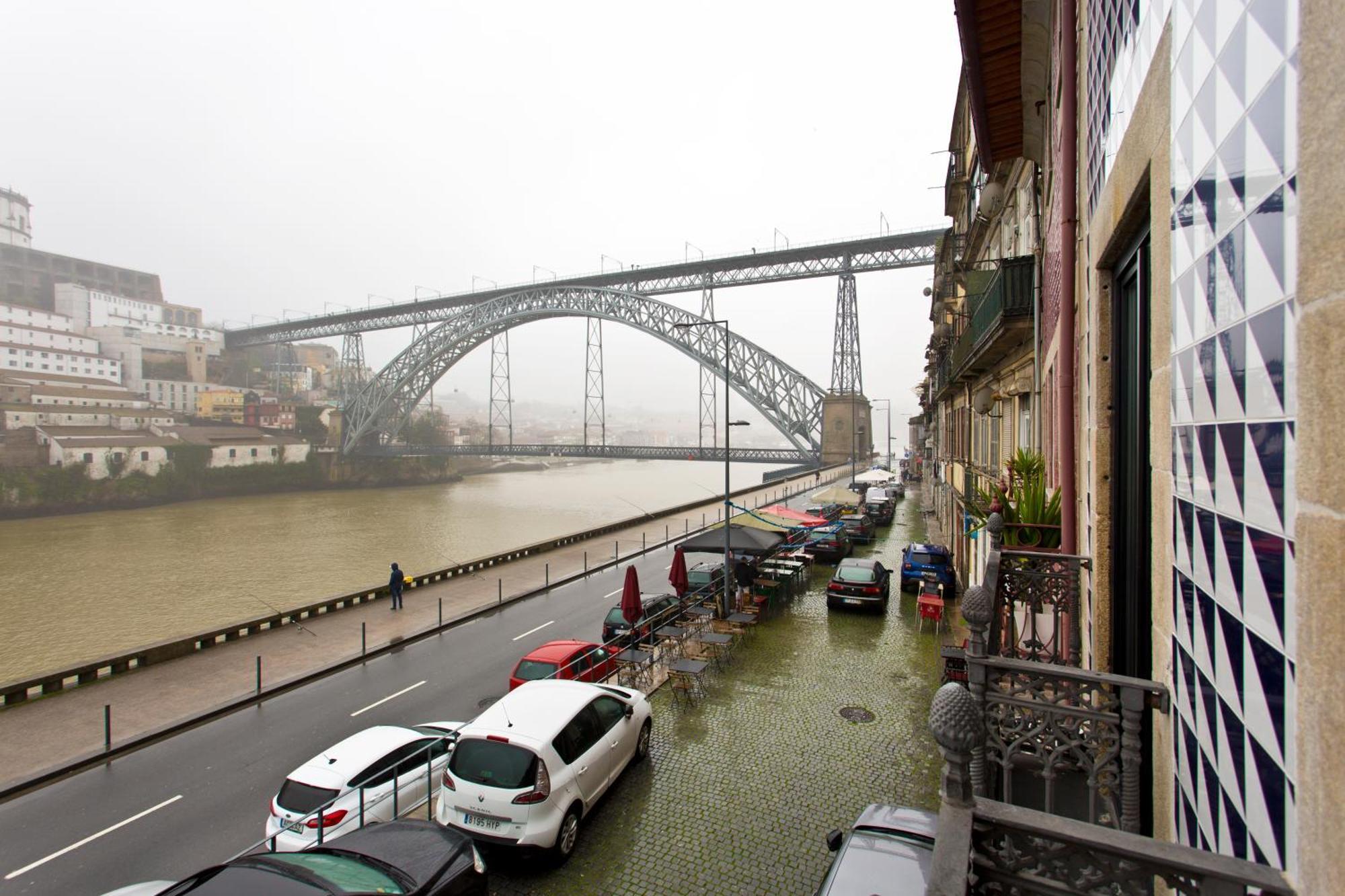 RVA - Gustave Eiffel Apartments Porto Exterior foto